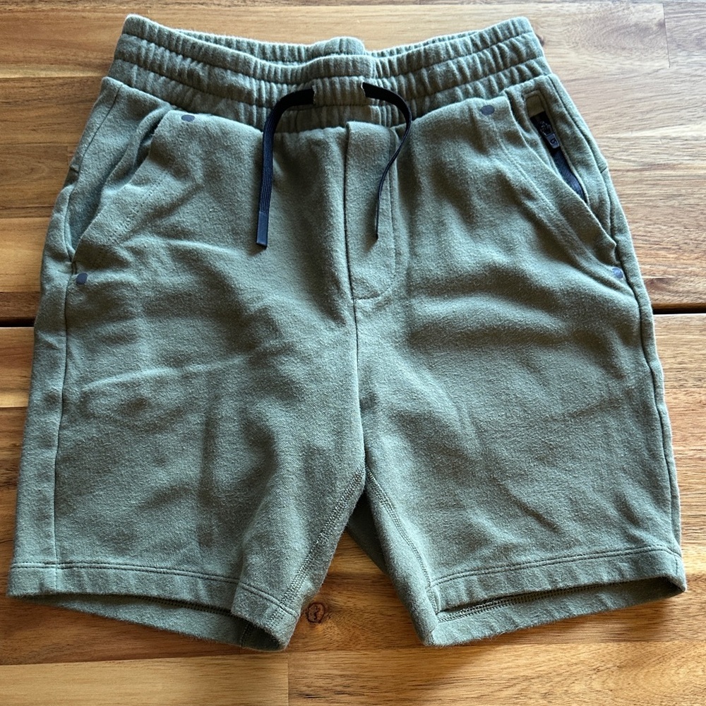 GAP Kids Olive Green Drawstring Sweat Shorts (size XXL 14-16)